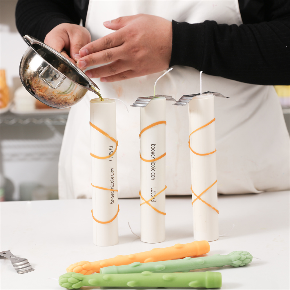 Boowan Nicole Silicone Candle  - Candle X 评论和价格
